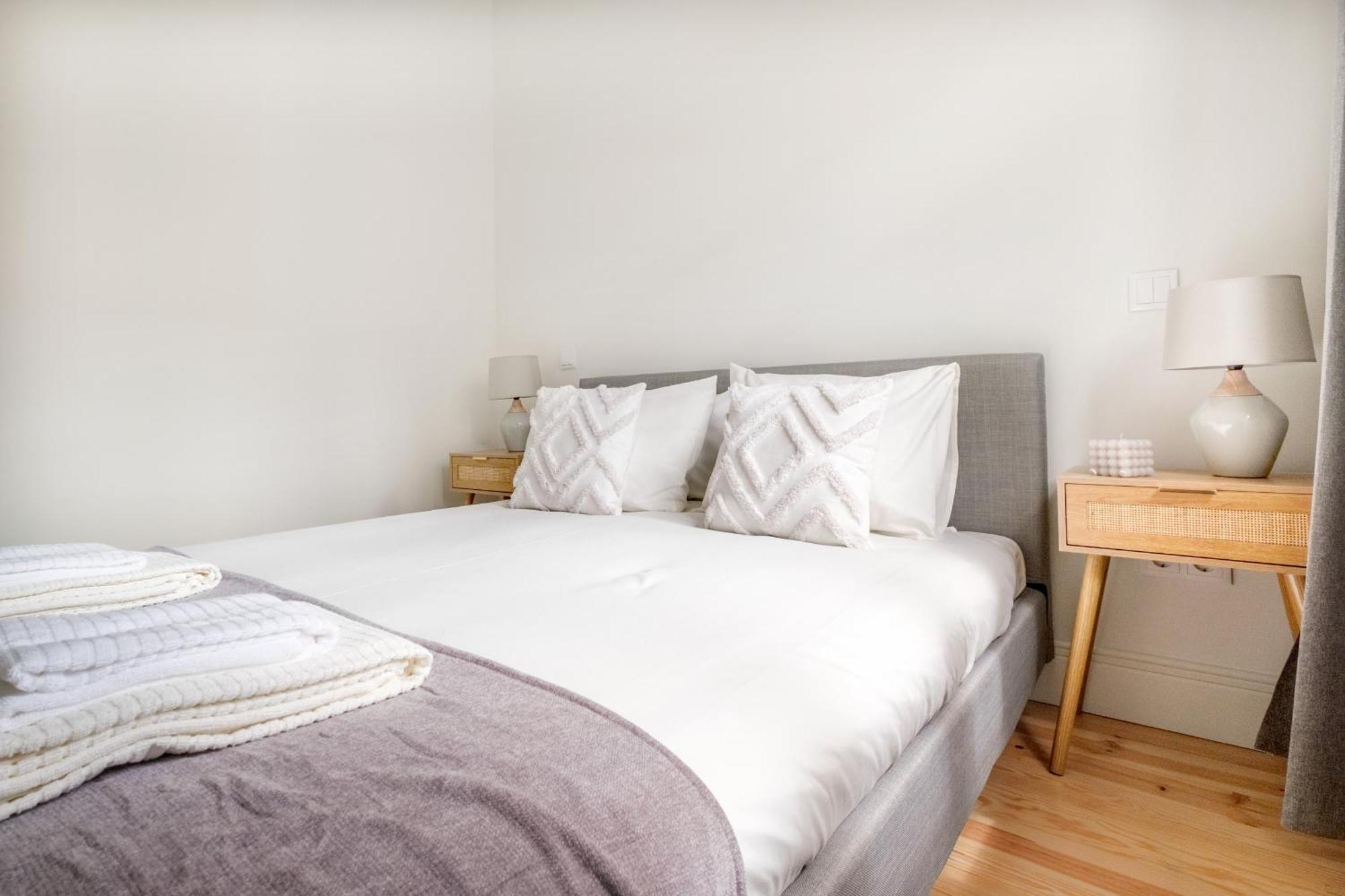 Art Deco 12 Luxury 2br Downtown Metro Ac *